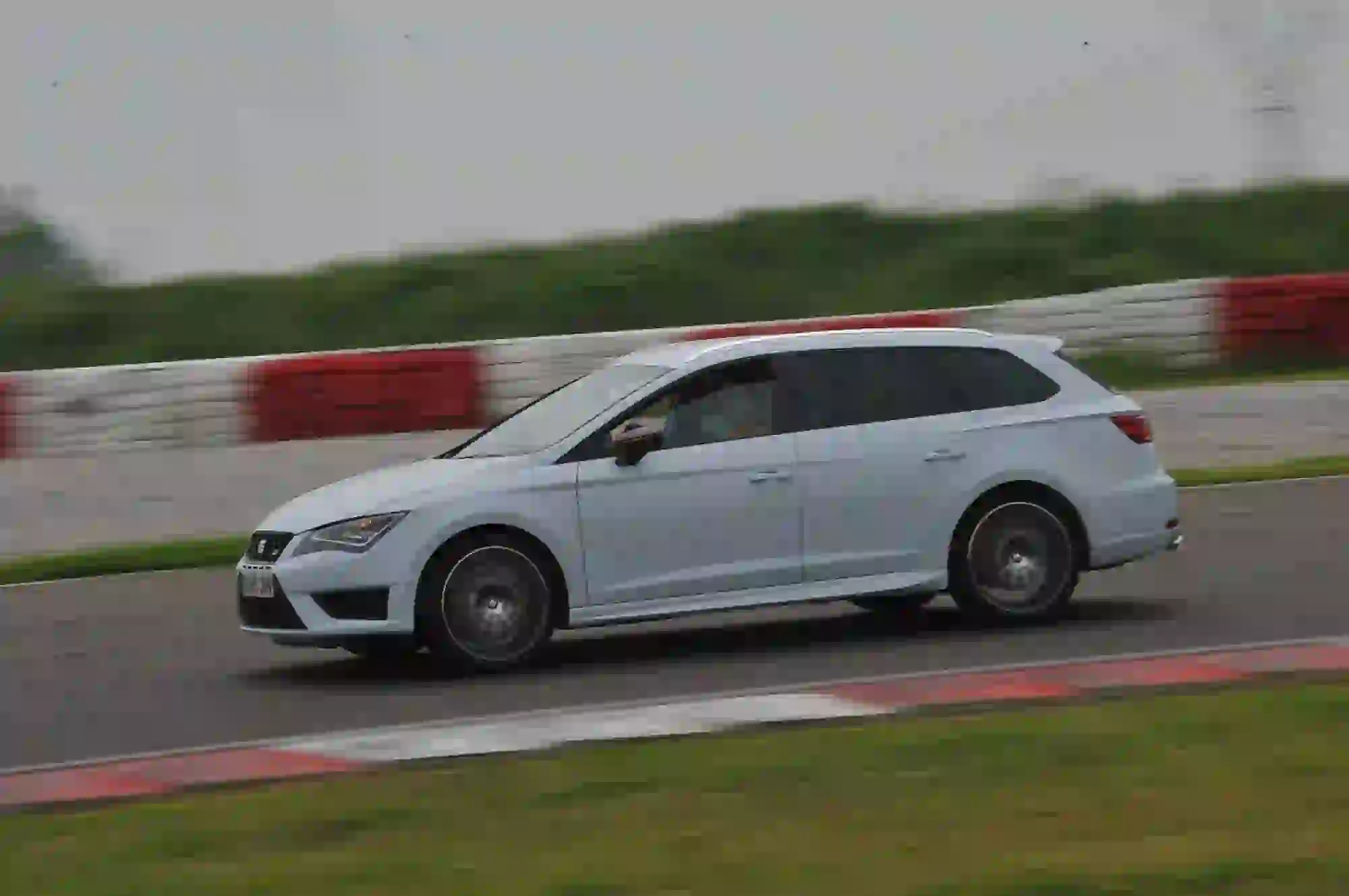 Seat Leon St Cupra ed X-Perience: primo contatto - 37
