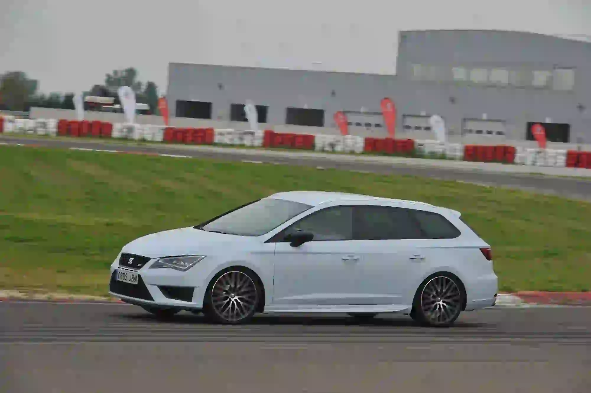 Seat Leon St Cupra ed X-Perience: primo contatto - 40