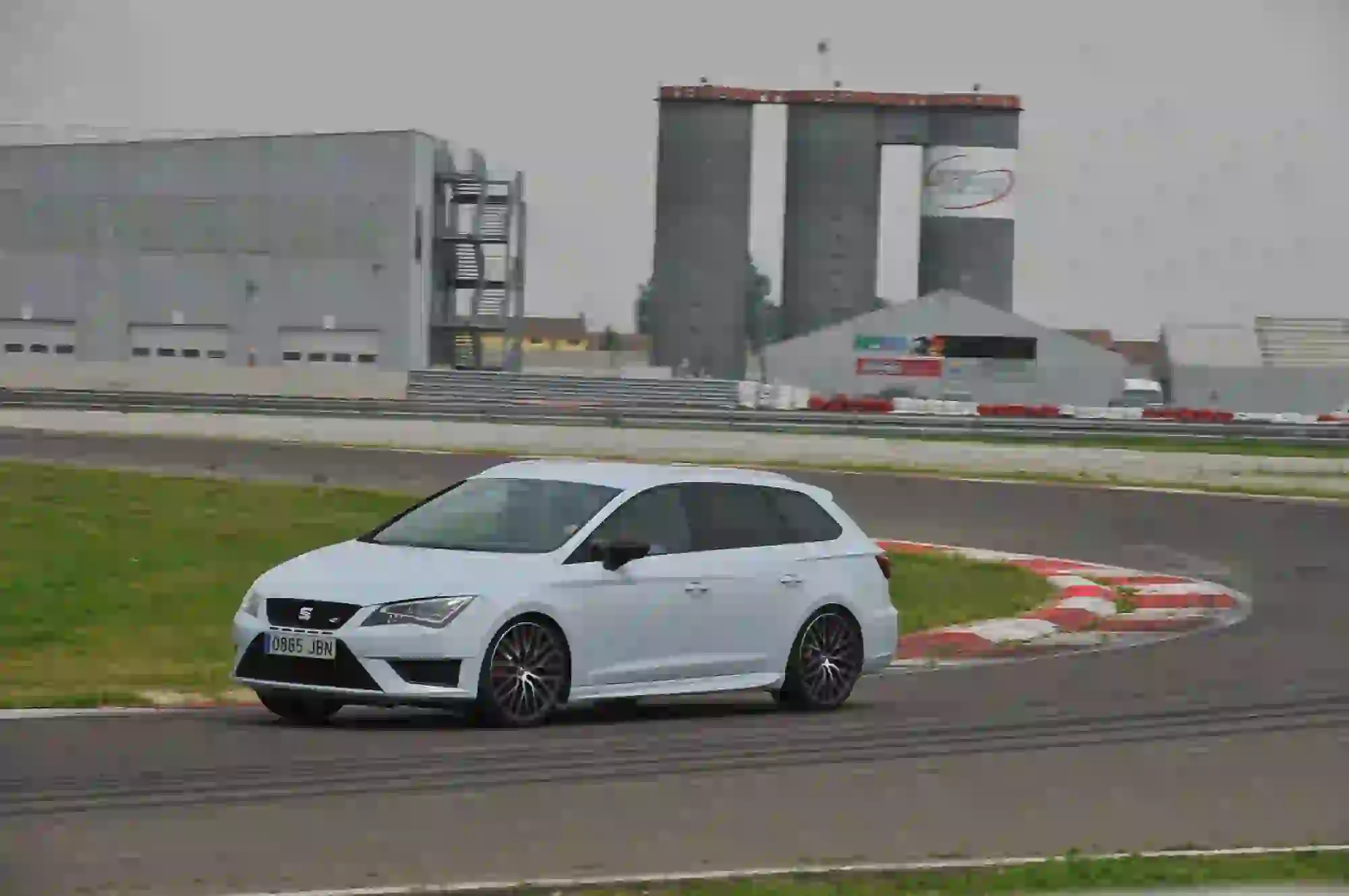 Seat Leon St Cupra ed X-Perience: primo contatto - 42