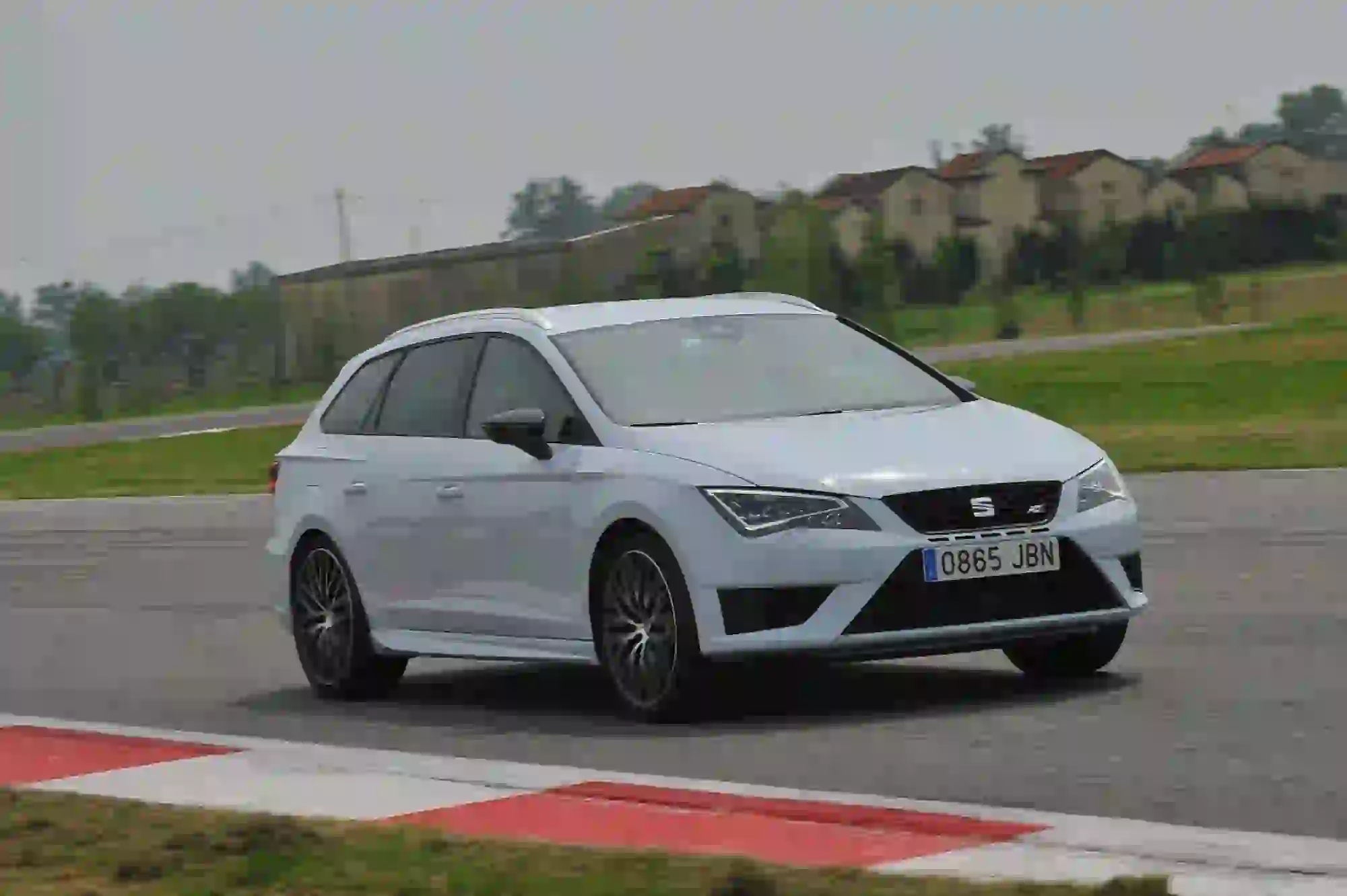 Seat Leon St Cupra ed X-Perience: primo contatto - 44