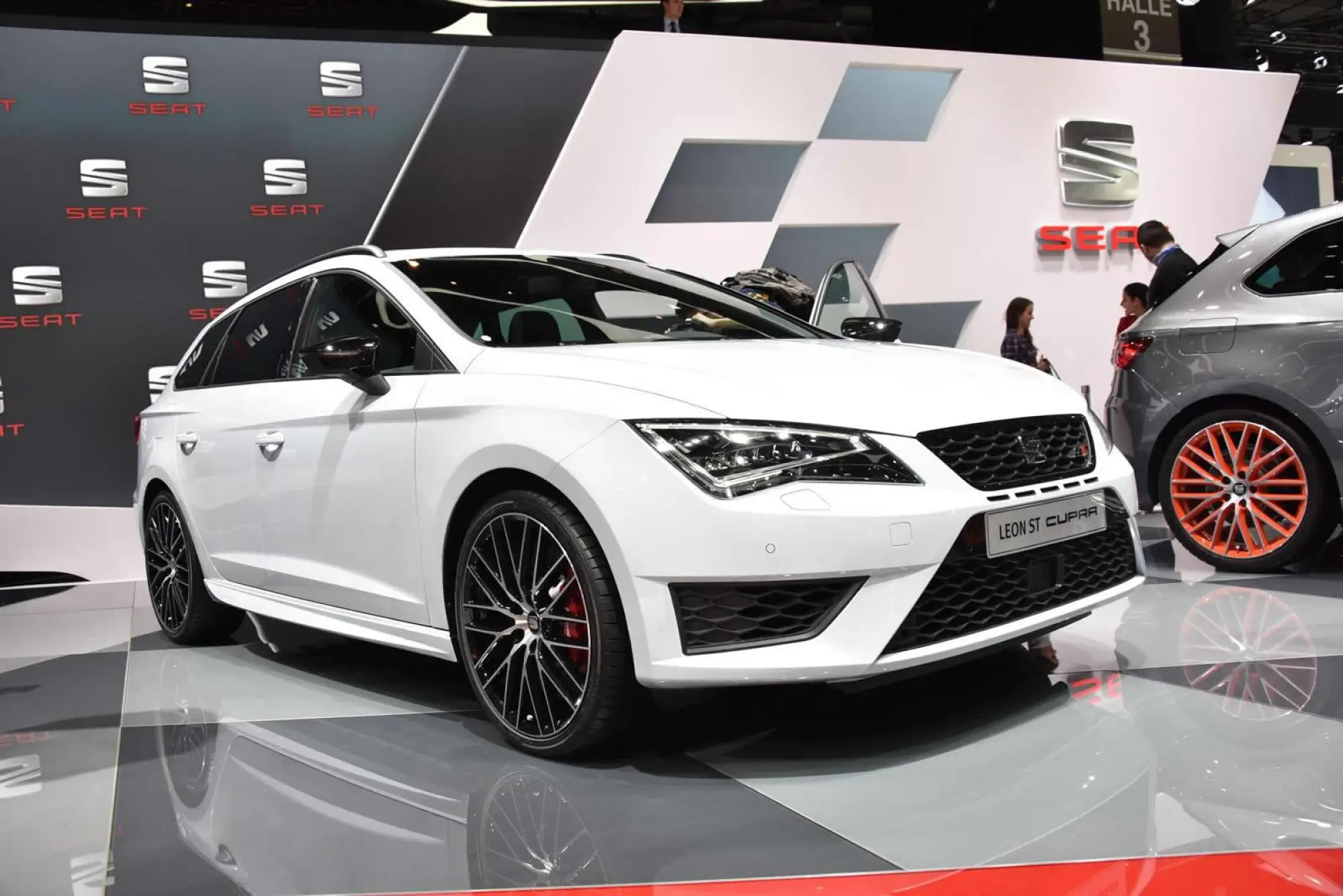 Seat Leon ST CUPRA - Salone di Ginevra 2015 - 1