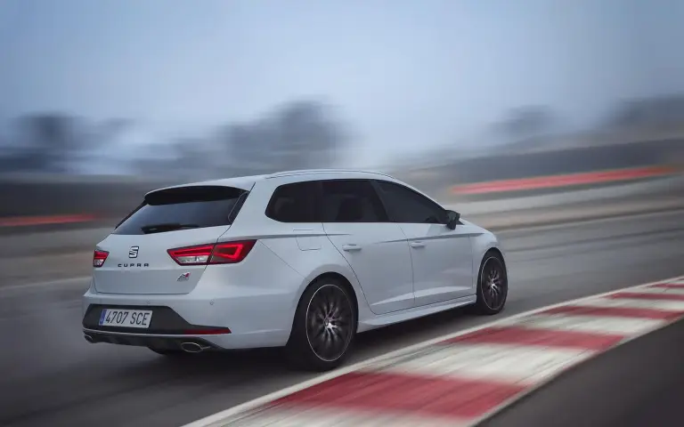 SEAT Leon ST Cupra  - 4