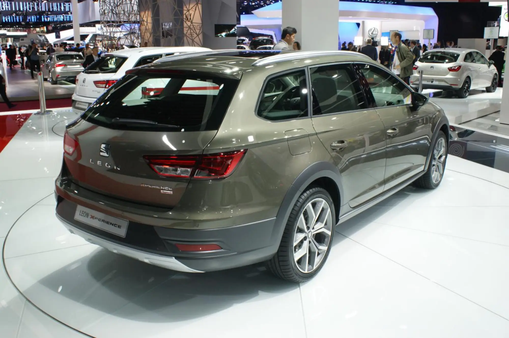 SEAT Leon X-Perience - Salone di Parigi 2014 - 1