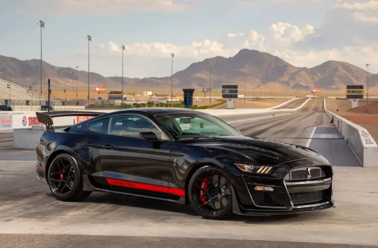 Shelby GT500 Code Red - Foto - 9