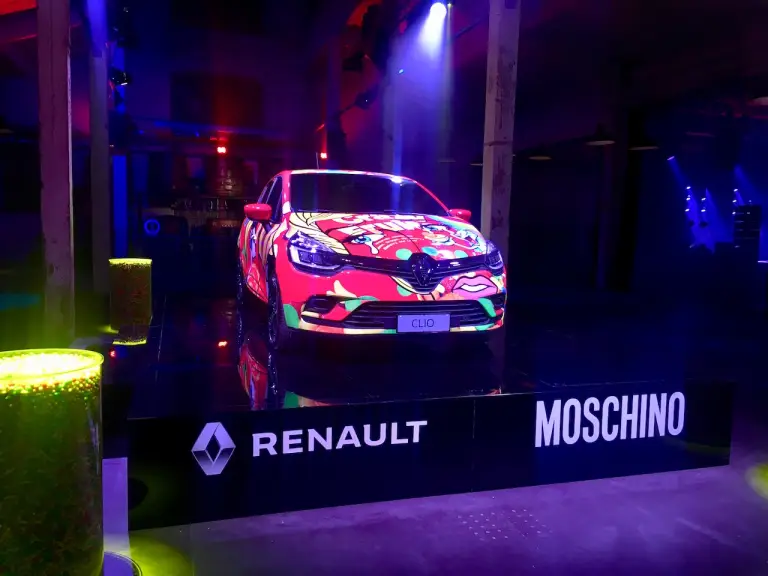 Show Car CLIO Moschino - 10