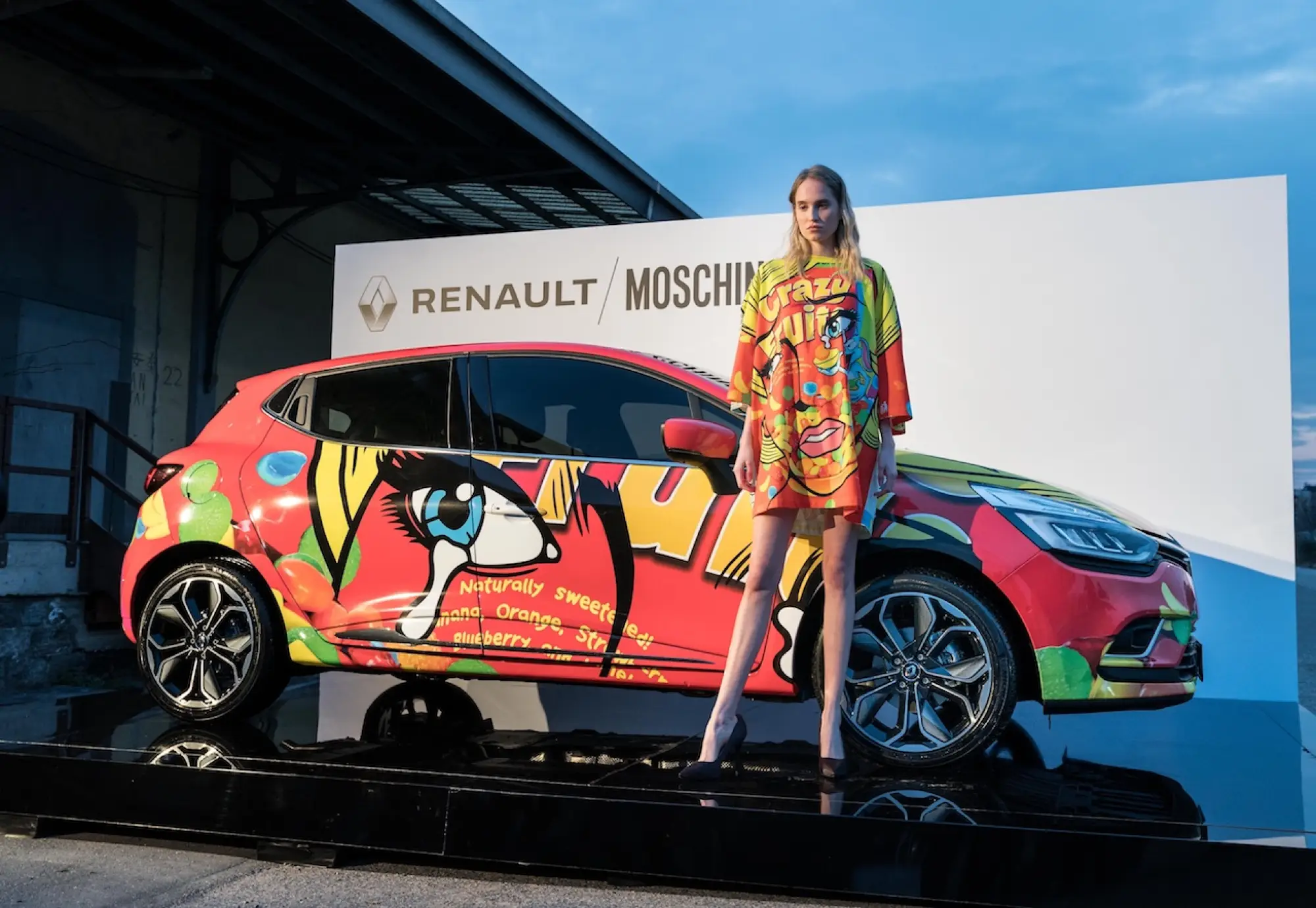 Show Car CLIO Moschino - 12