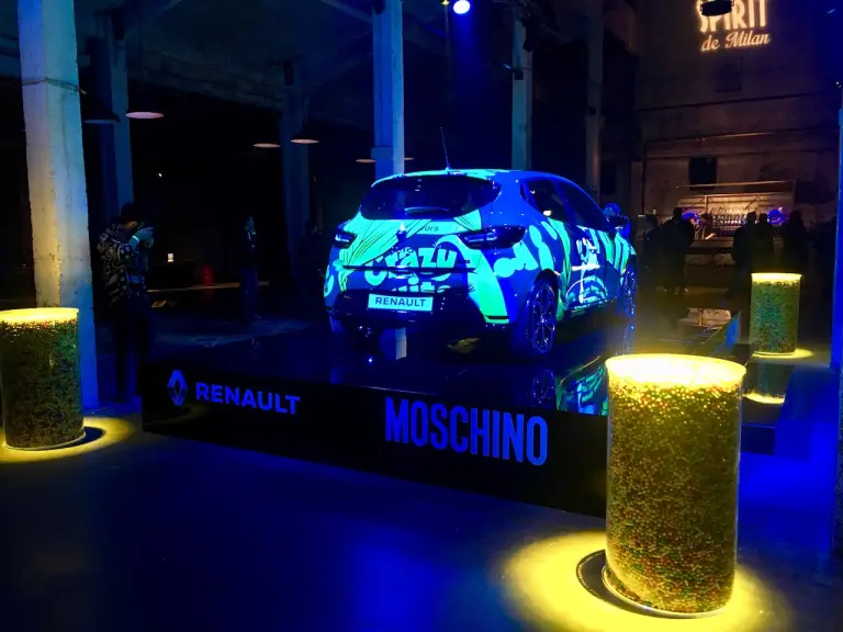 Show Car CLIO Moschino - 4