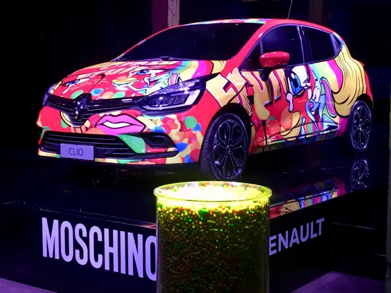 Show Car CLIO Moschino - 7