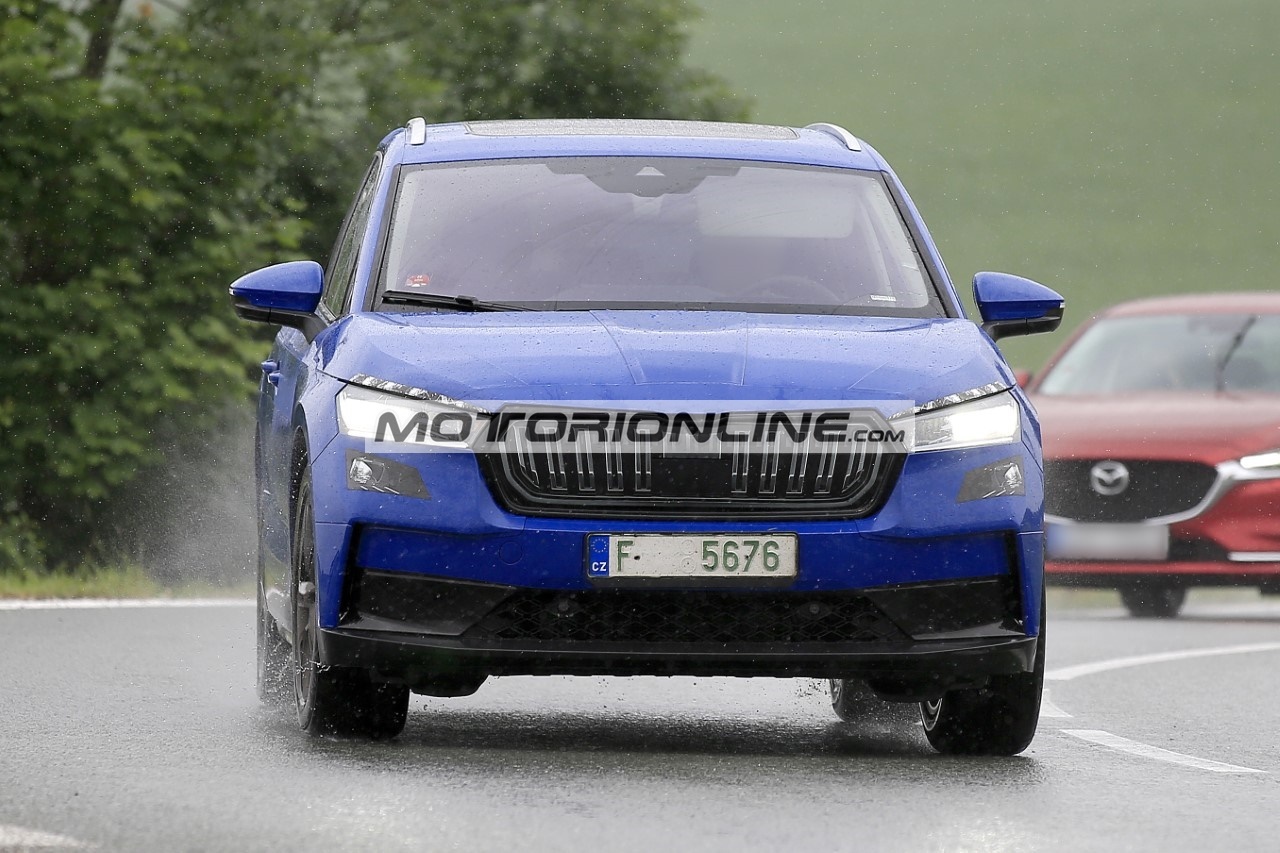 Skoda Enyaq - Foto spia 15-7-2020