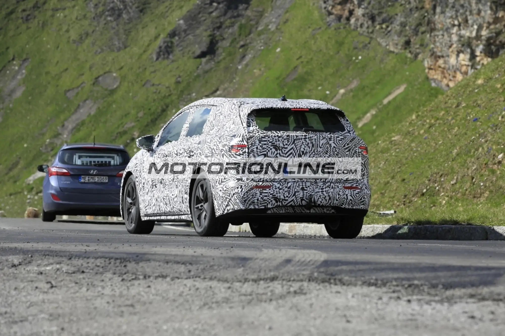 Skoda Enyaq - Foto spia 24-6-2020 - 10