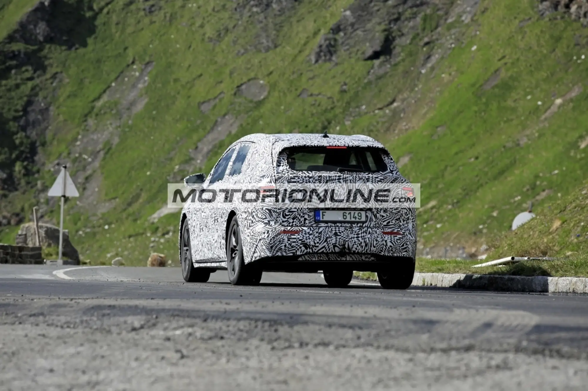 Skoda Enyaq - Foto spia 24-6-2020 - 11