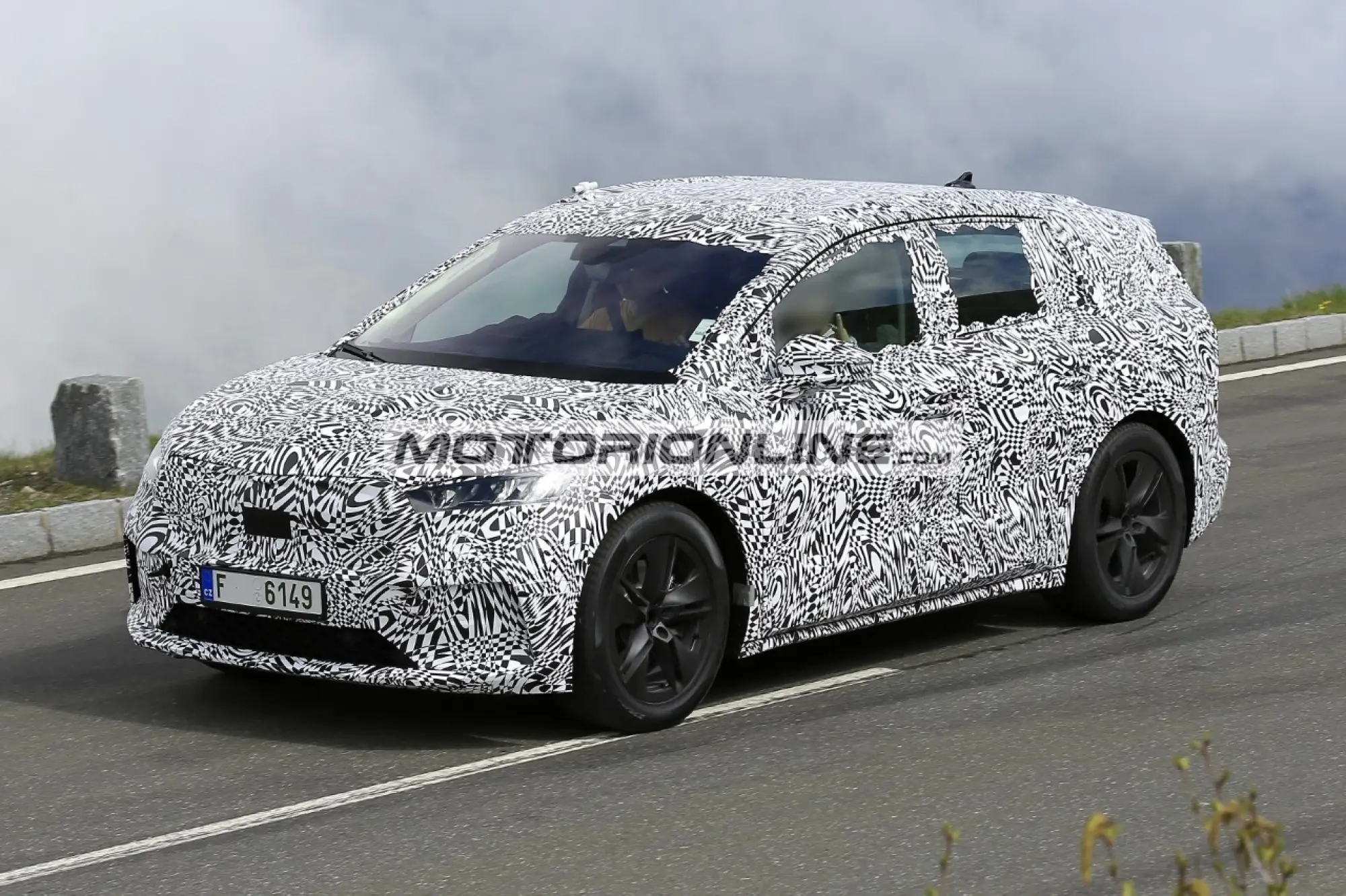 Skoda Enyaq - Foto spia 24-6-2020 - 16