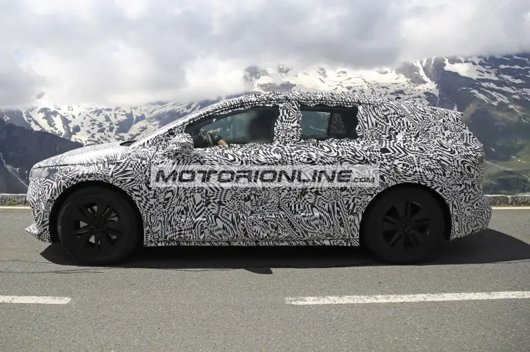 Skoda Enyaq - Foto spia 24-6-2020 - 18