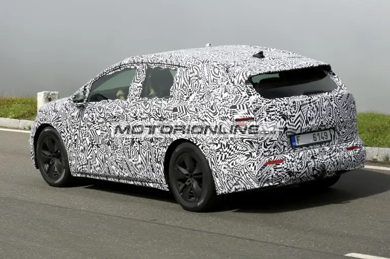 Skoda Enyaq - Foto spia 24-6-2020 - 19