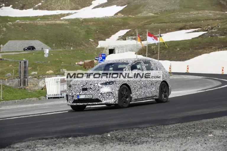 Skoda Enyaq - Foto spia 24-6-2020 - 3