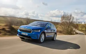 Skoda Enyaq prova su strada - 10