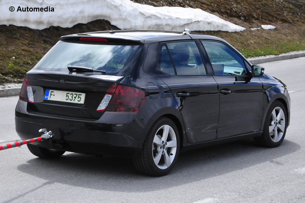 Skoda Fabia 2015 - Foto spia 07-07-2014