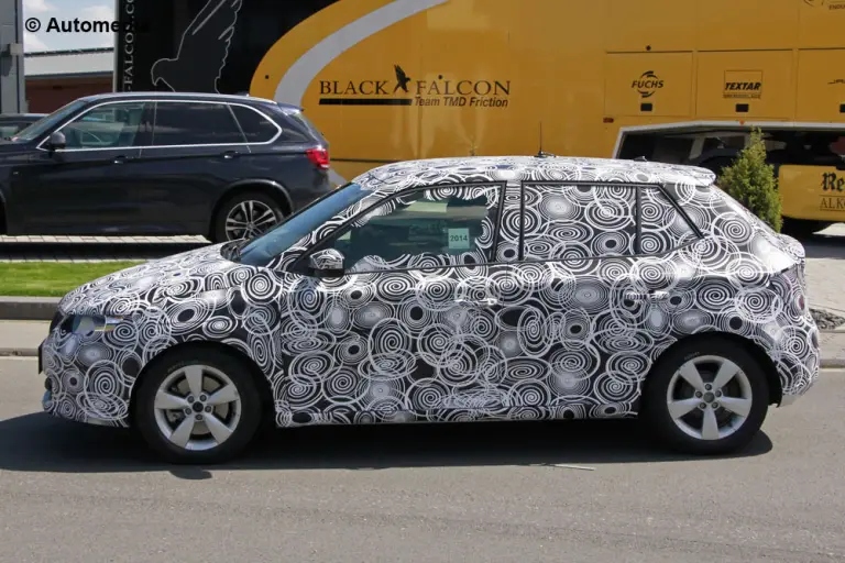 Skoda Fabia 2015 - Foto spia 21-05-2014 - 4
