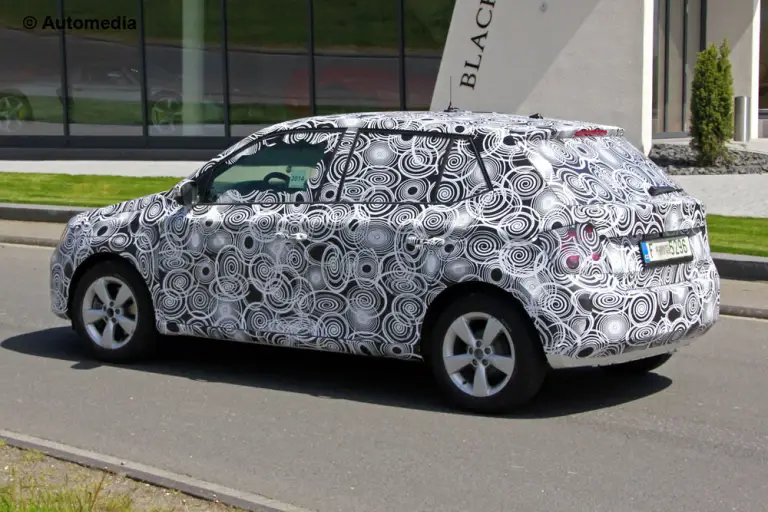 Skoda Fabia 2015 - Foto spia 21-05-2014 - 5