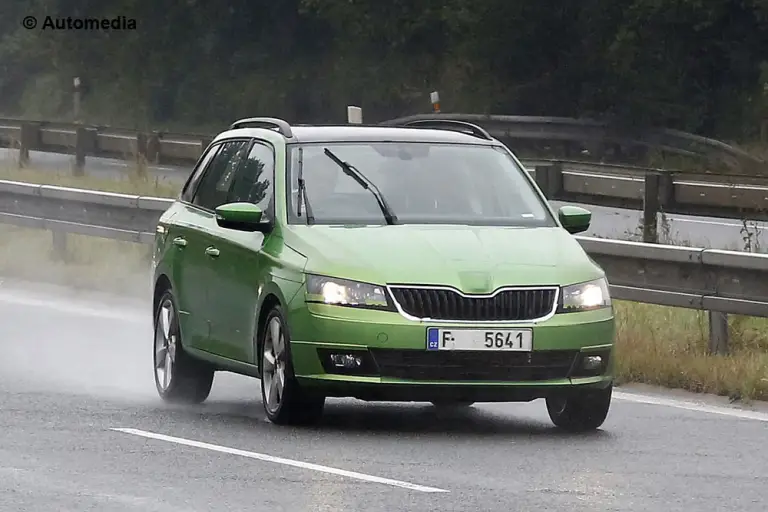 Skoda Fabia Combi - foto spia - 1