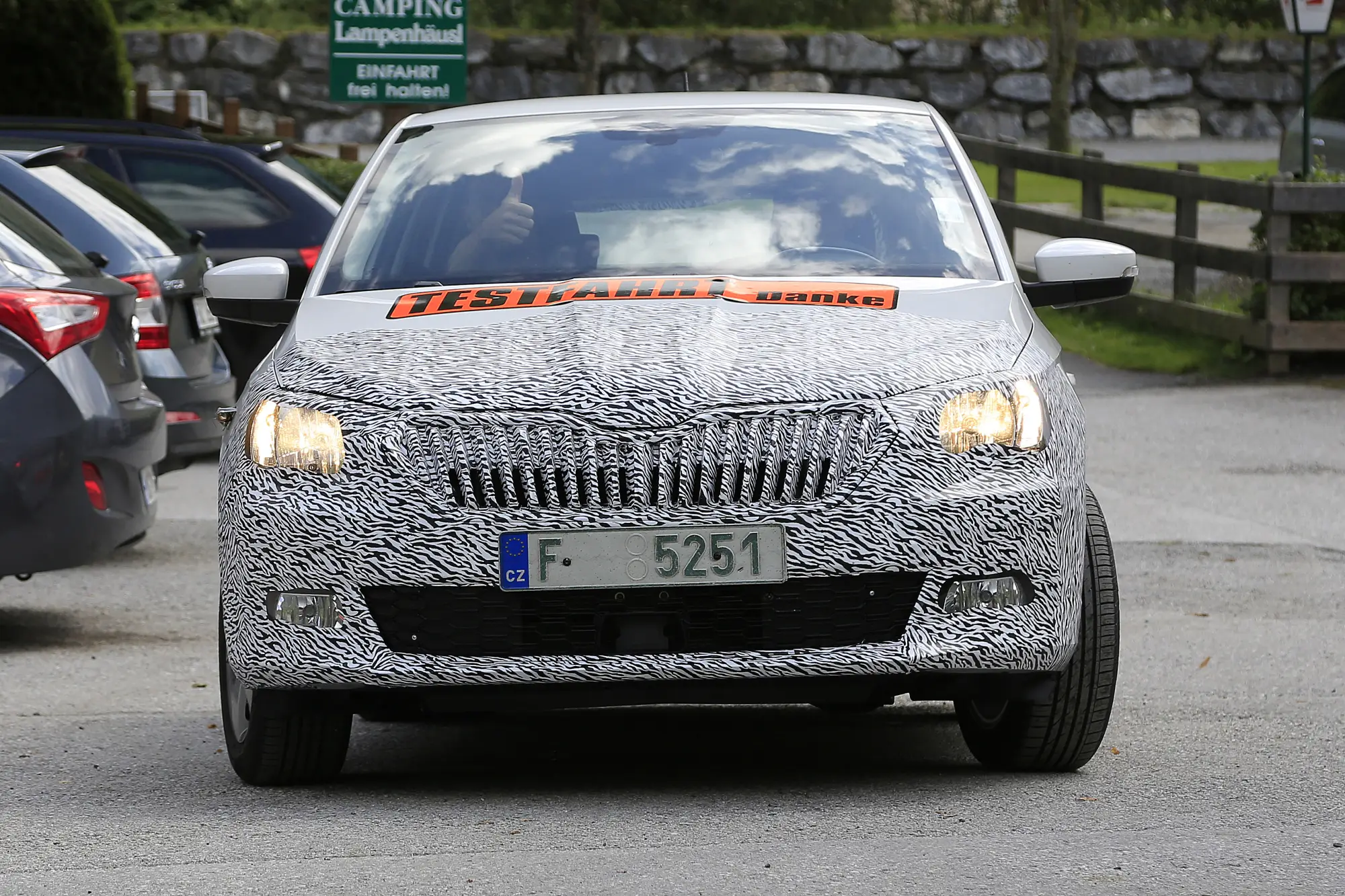 Skoda Fabia restyling foto spia 31 agosto 2016 - 1