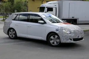 Skoda Fabia restyling foto spia 31 agosto 2016