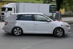 Skoda Fabia restyling foto spia 31 agosto 2016