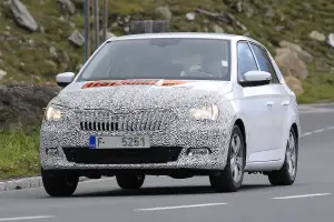 Skoda Fabia restyling foto spia 31 agosto 2016