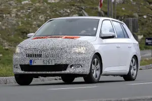 Skoda Fabia restyling foto spia 31 agosto 2016