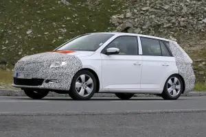 Skoda Fabia restyling foto spia 31 agosto 2016