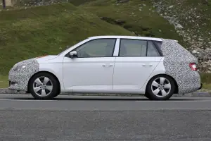 Skoda Fabia restyling foto spia 31 agosto 2016