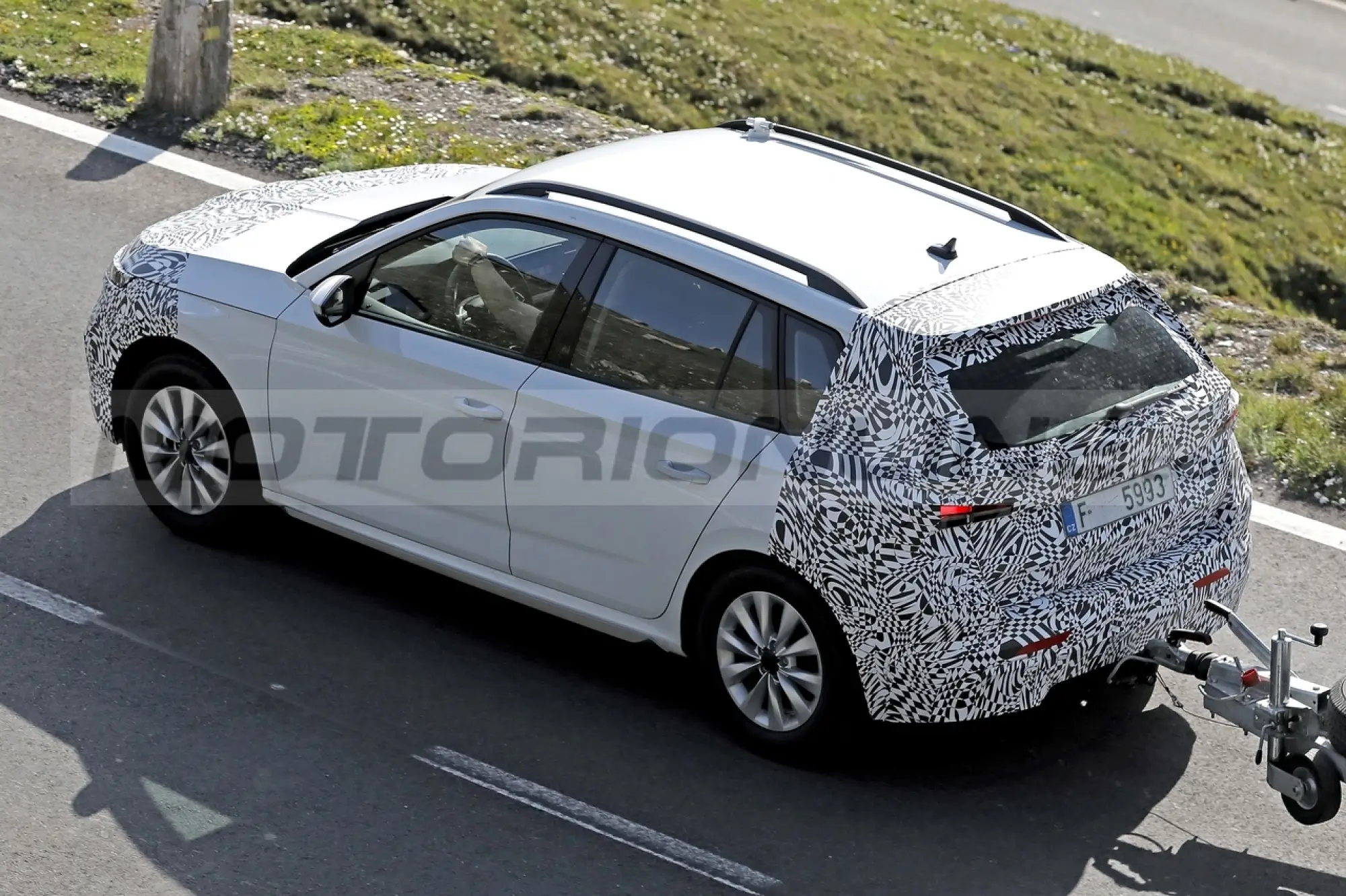 Skoda Kamiq 2023 - Foto Spia 04-07-2022 - 3