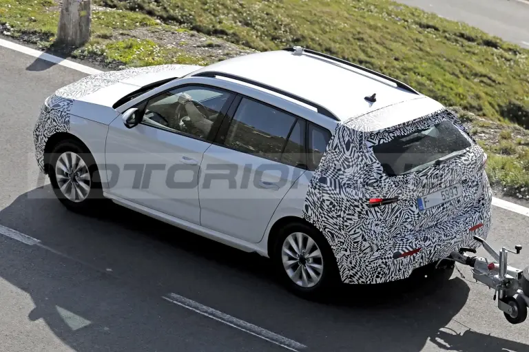 Skoda Kamiq 2023 - Foto Spia 04-07-2022 - 3