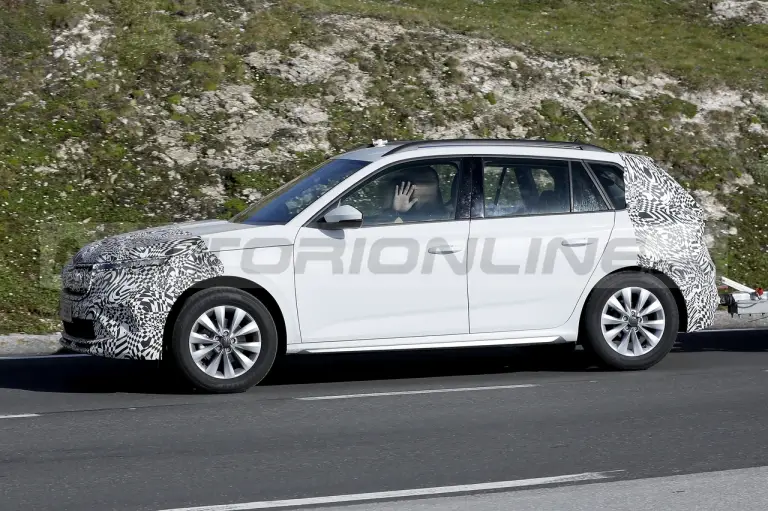 Skoda Kamiq 2023 - Foto Spia 04-07-2022 - 15