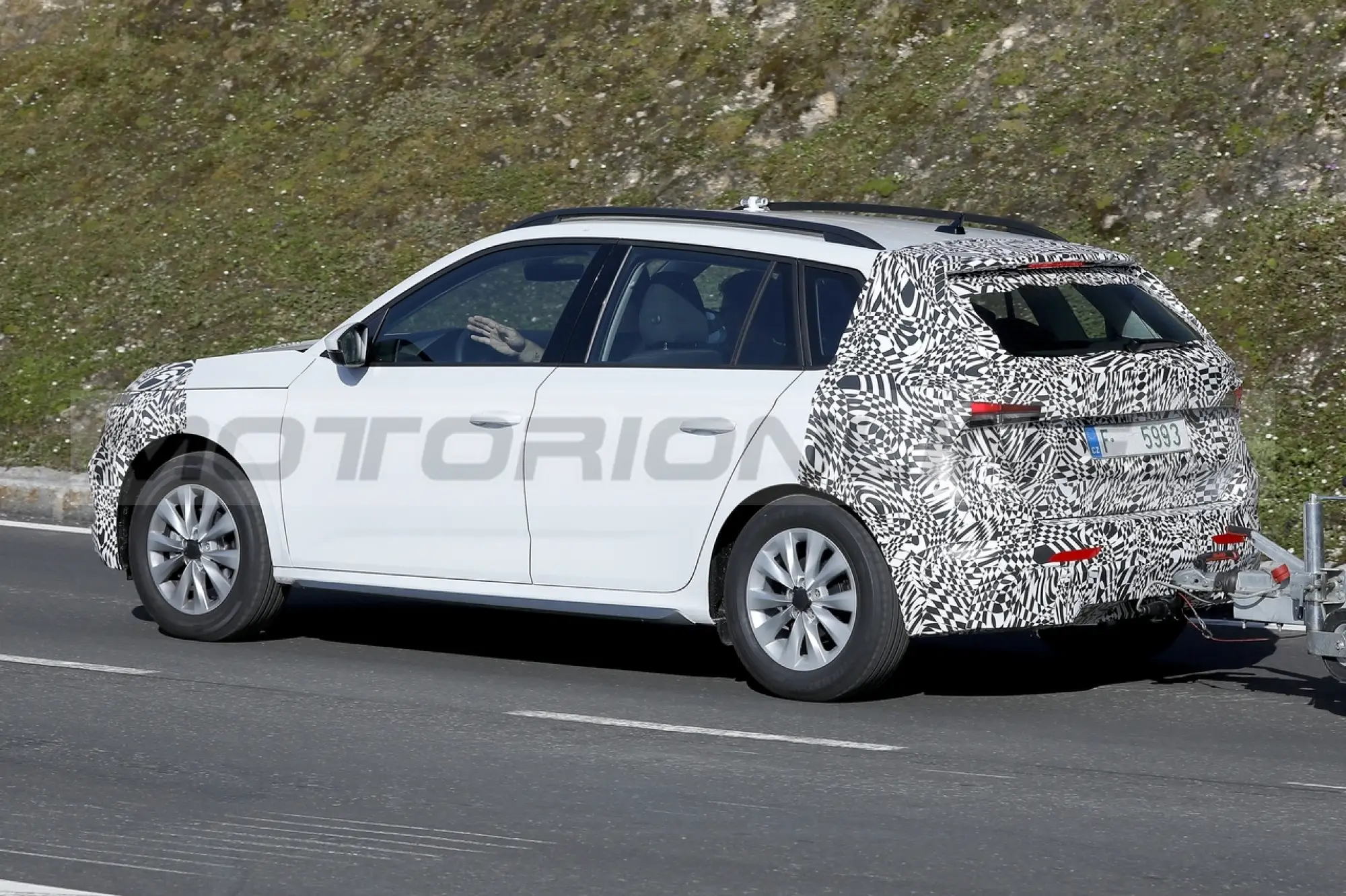 Skoda Kamiq 2023 - Foto Spia 04-07-2022 - 1