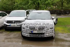 Skoda Karoq facelift - Foto spia 16-6-2020 - 1