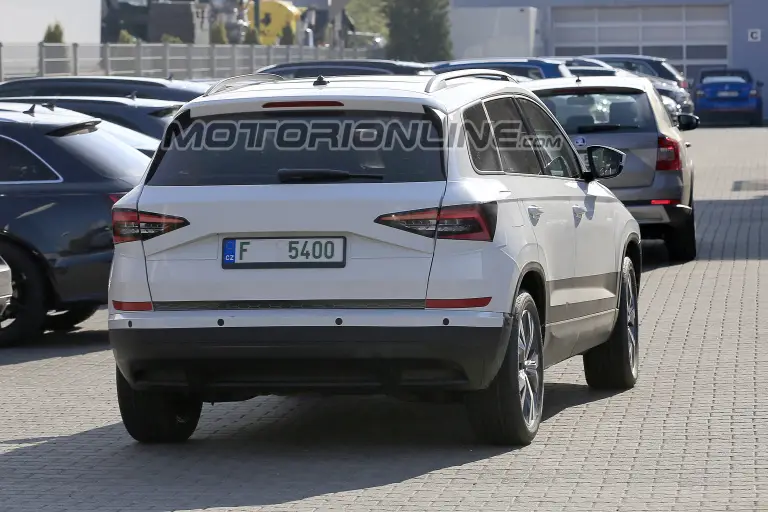 Skoda Karoq - Foto spia 27-04-2017 - 6