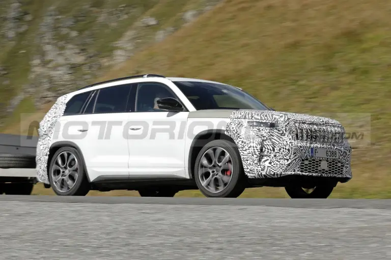 Skoda Kodiaq 2024 - Foto Spia 14-09-2022 - 1