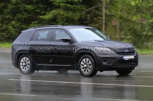 Skoda Kodiaq - Foto spia 01-06-2016 - 5