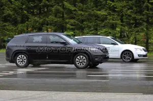 Skoda Kodiaq - Foto spia 01-06-2016