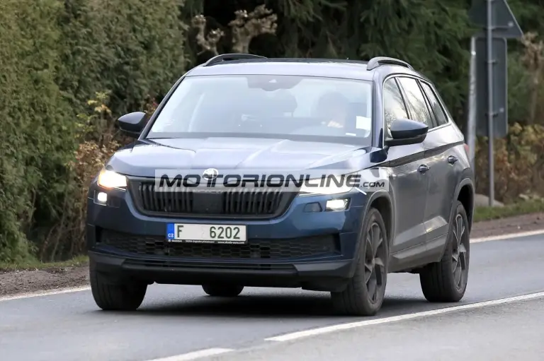 Skoda Kodiaq - Foto spia 7-1-2021 - 1
