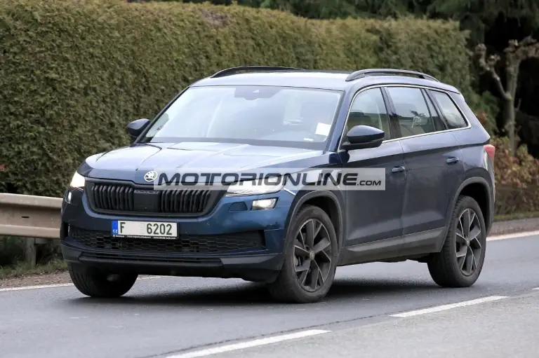 Skoda Kodiaq - Foto spia 7-1-2021 - 3
