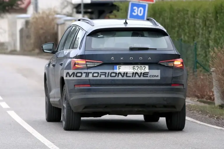 Skoda Kodiaq - Foto spia 7-1-2021 - 8
