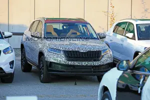 Skoda Kodiaq GT foto spia 13 settembre 2018