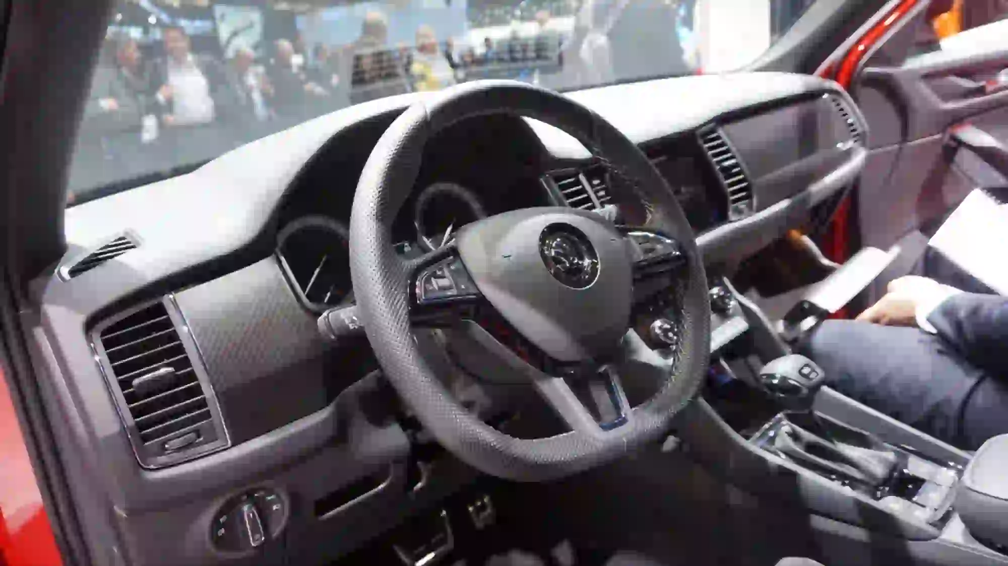 Skoda Kodiaq Sportline e Scout Foto Live - Salone di Ginevra 2017 - 3