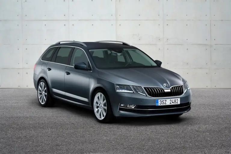 Skoda Octavia e Octavia RS MY 2017 - 1