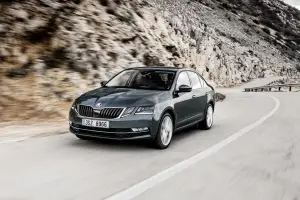 Skoda Octavia e Octavia RS MY 2017 - 44