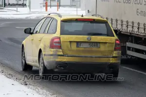 Skoda Octavia RS 2014 - Foto spia 26-01-2013 - 5