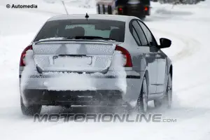 Skoda Octavia RS 2014 - Foto spia 26-02-2013
