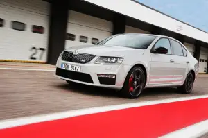 Skoda Octavia RS 230 - foto del modello